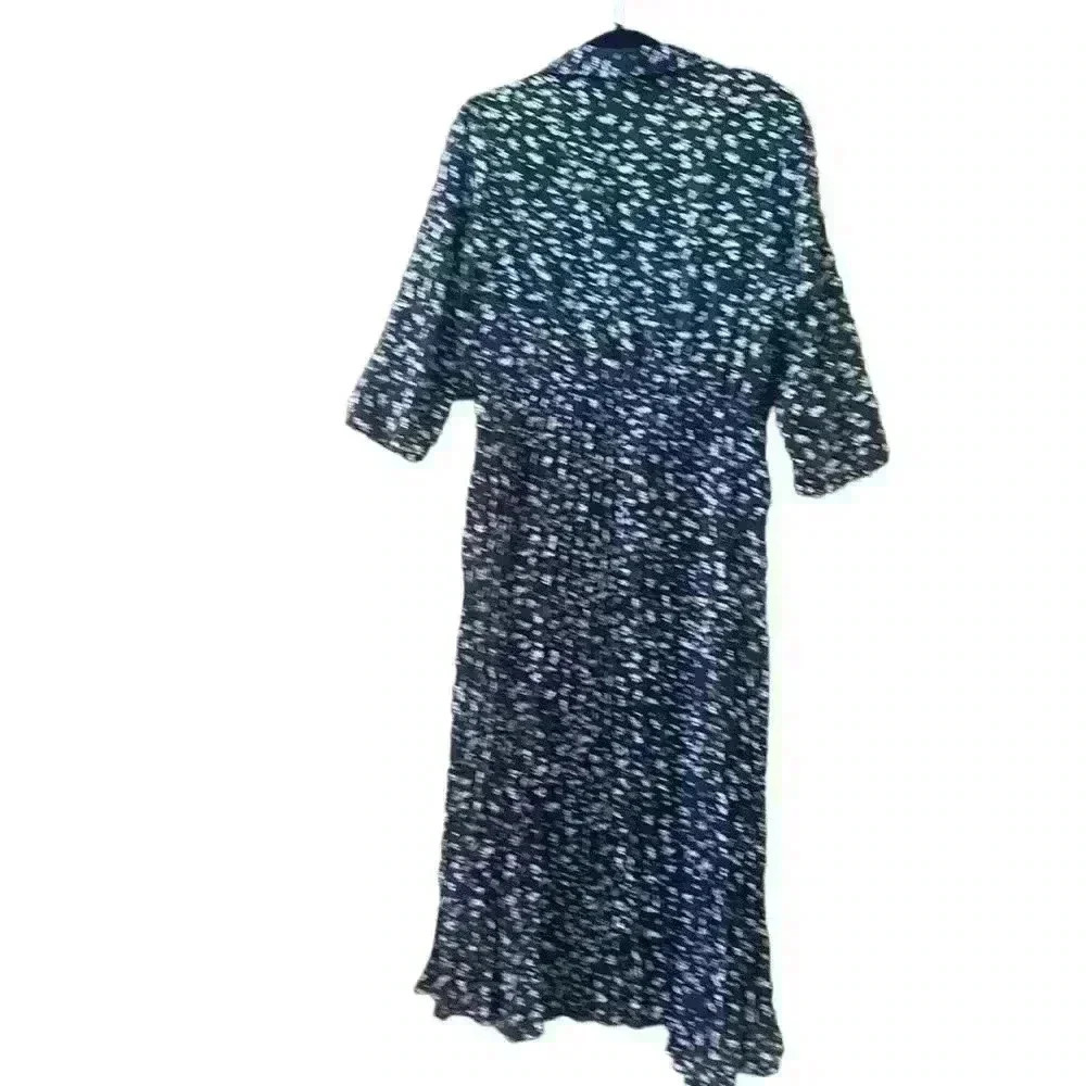 Vintage pleated black dress with purple flowers - Picture 3 of 5